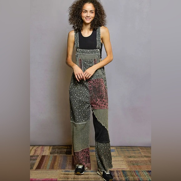 Animal Printed Floral Print Frayed Edge
Twill Woven Overalls color black - Picture 2 of 5